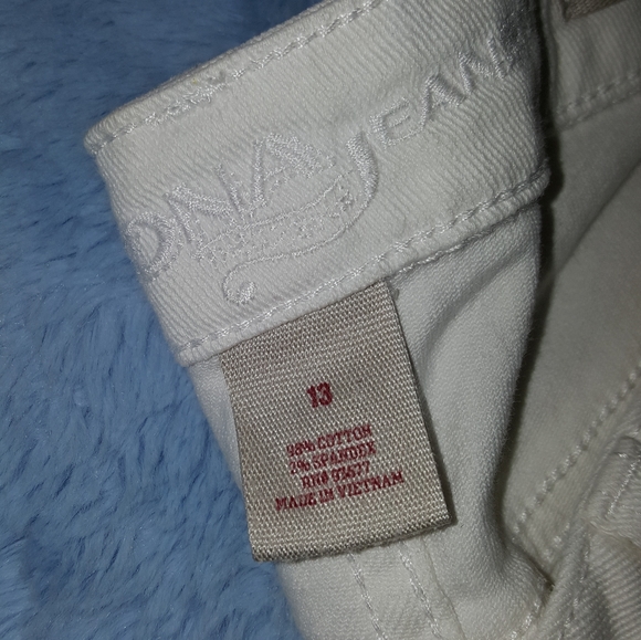 Arizona Super Skinny Jeans - Picture 2 of 3